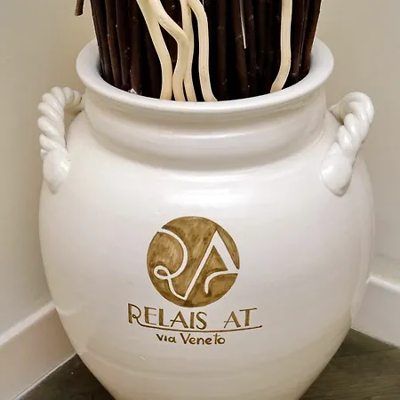 Relais At Via Veneto 2* Rzym
